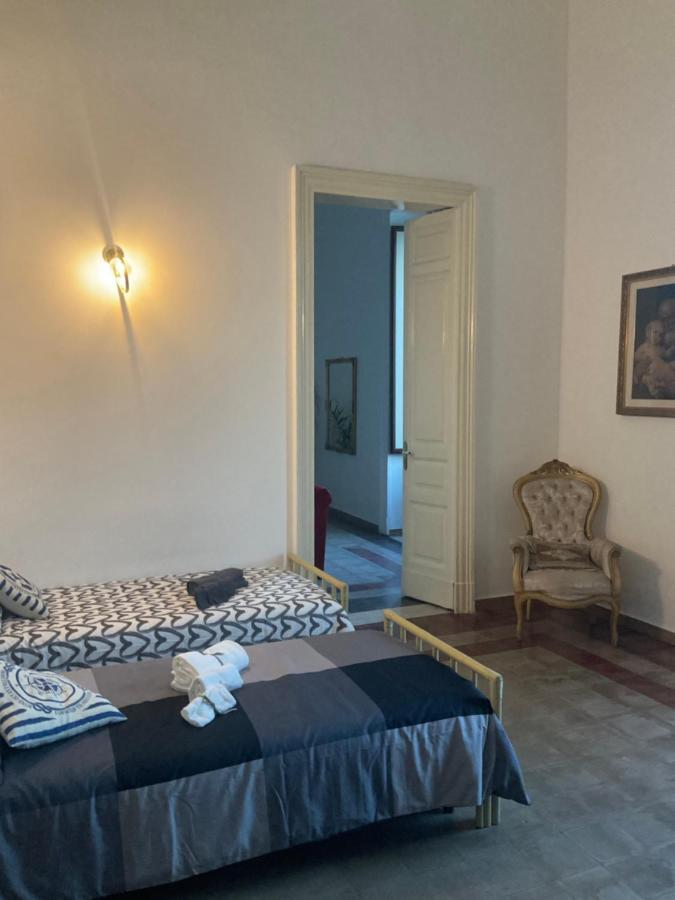 Casa Proserpina Aeroporto di Catania Fontana Rossa Esterno foto
