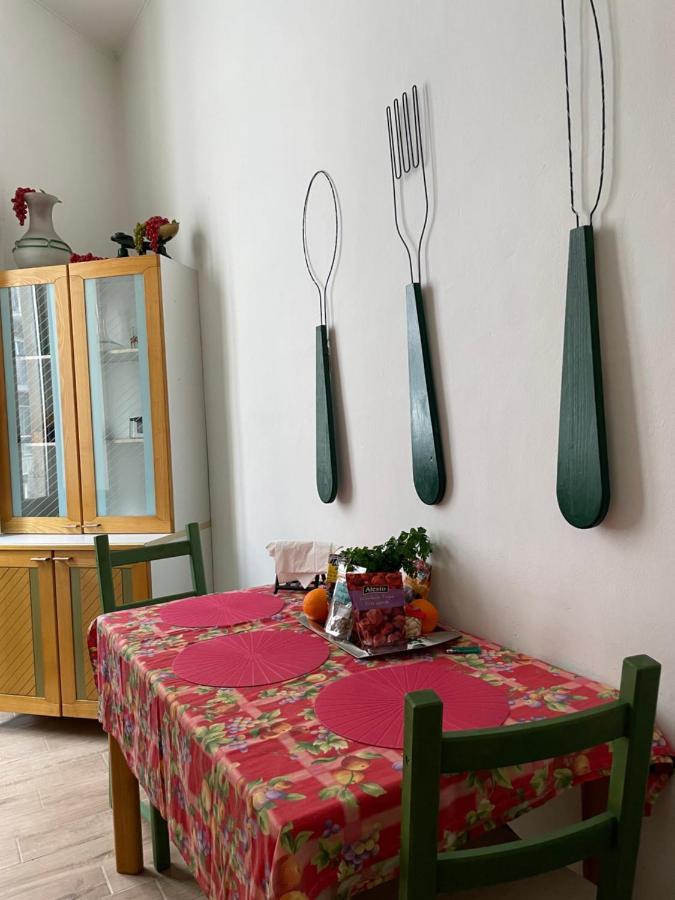 Casa Proserpina Aeroporto di Catania Fontana Rossa Esterno foto