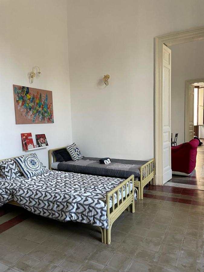 Casa Proserpina Aeroporto di Catania Fontana Rossa Esterno foto